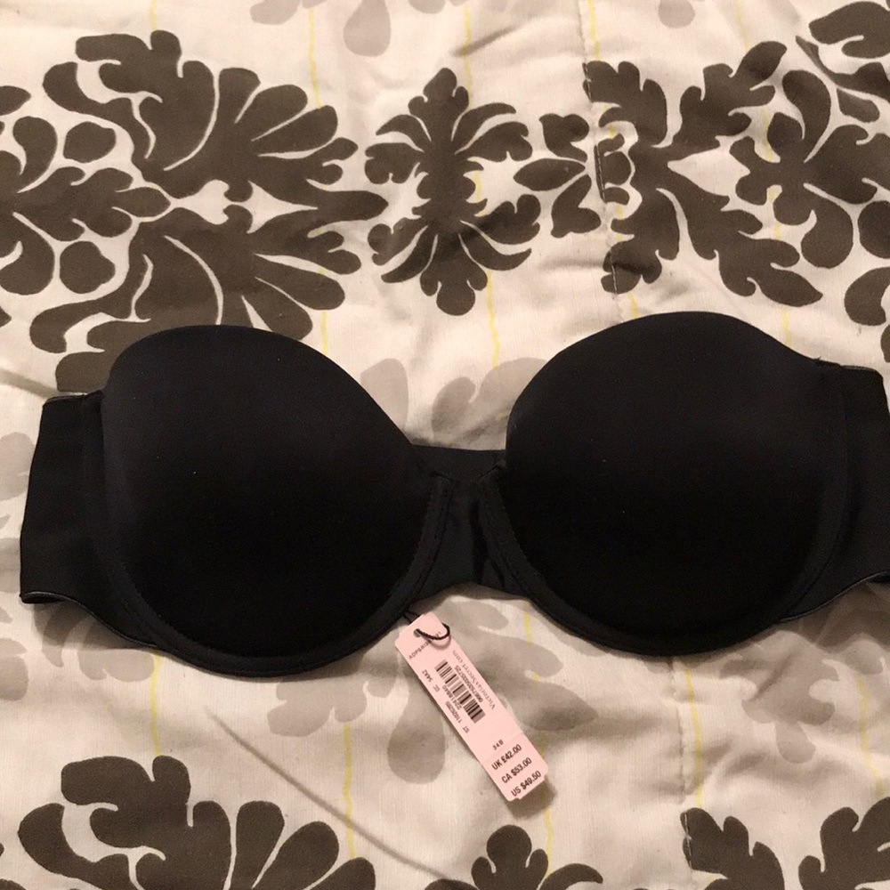 Victoria Secret strapless bra